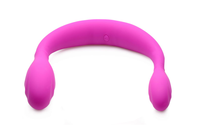 Double Thump 7x Rechargeable Silicone Double Dildo - Image 4