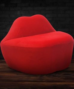 Lips Loveseat